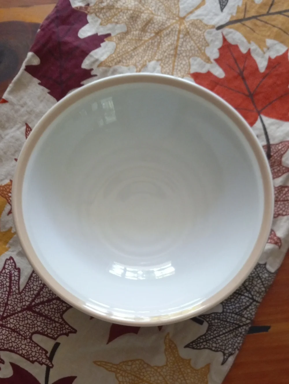 Set of 2 International Tableworks Bowls - White Maple Pattern YM001